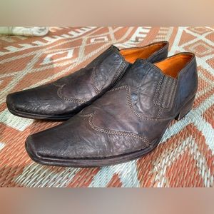 Men’s Guess dress shoes